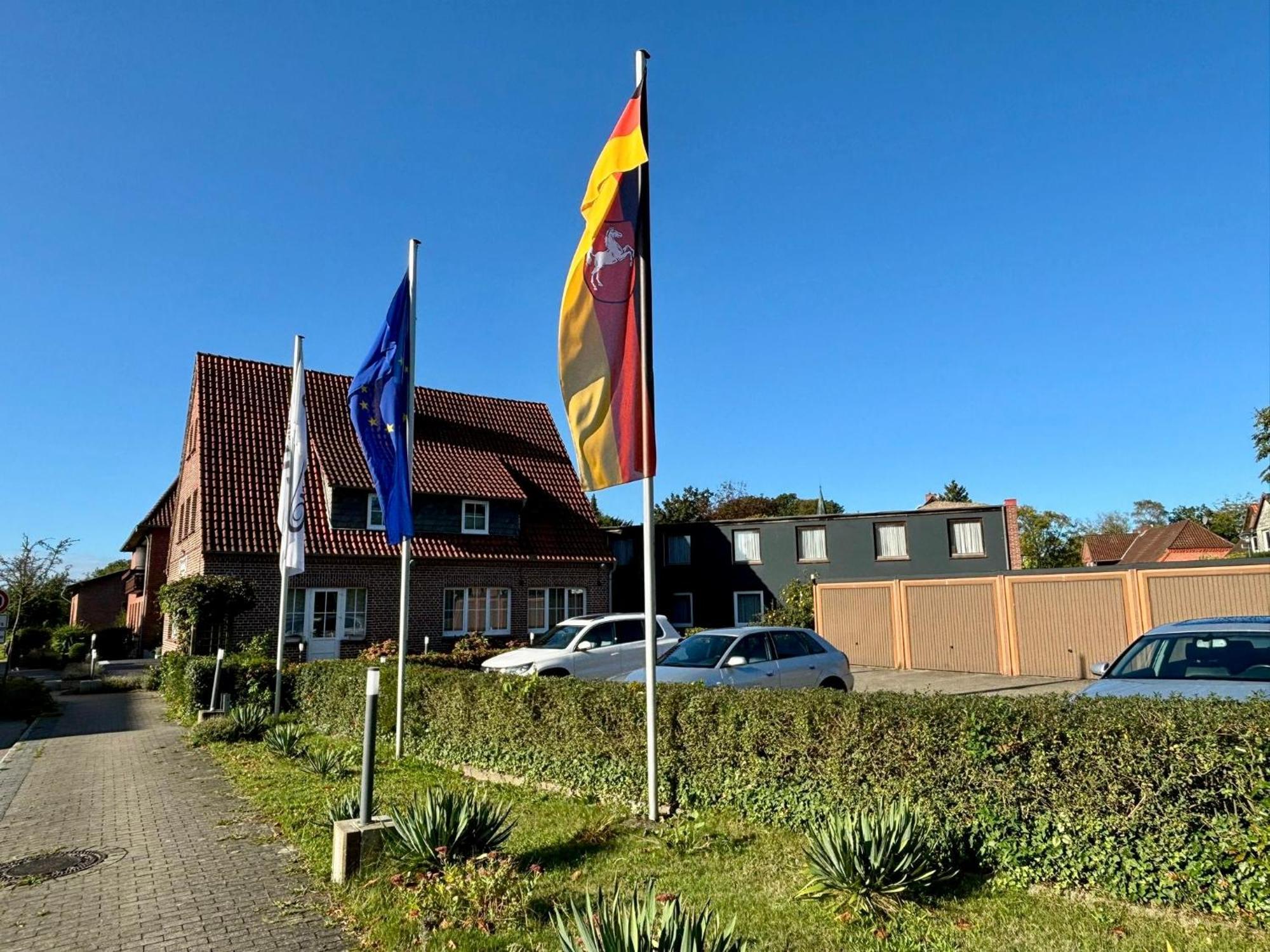 Adamidis Hotel Altenmedingen Exterior photo